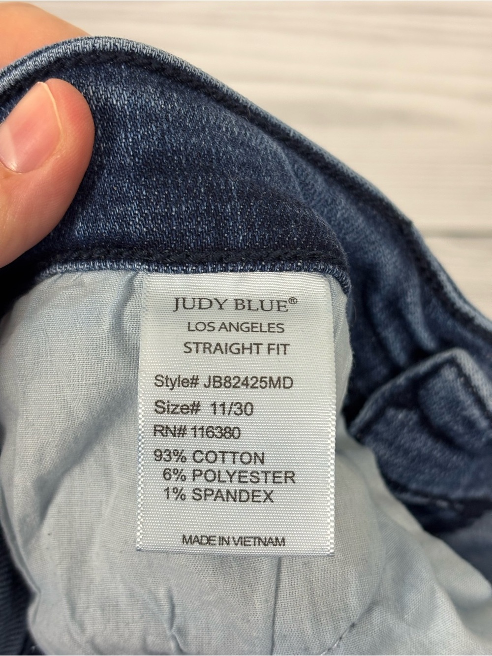 Judy Blue Straight Fit Distressed Jeans Size 11/30 - Picture 11 of 12